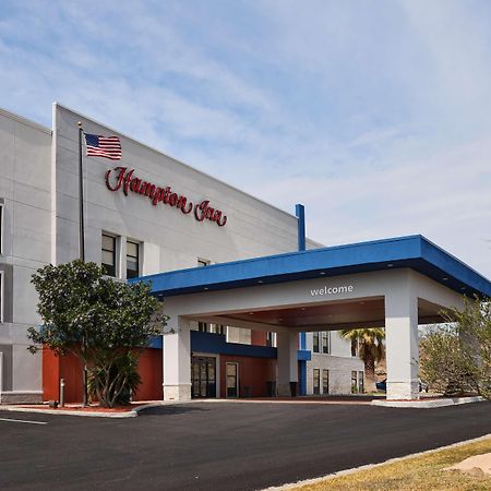 Hampton Inn Eagle Pass Exterior photo