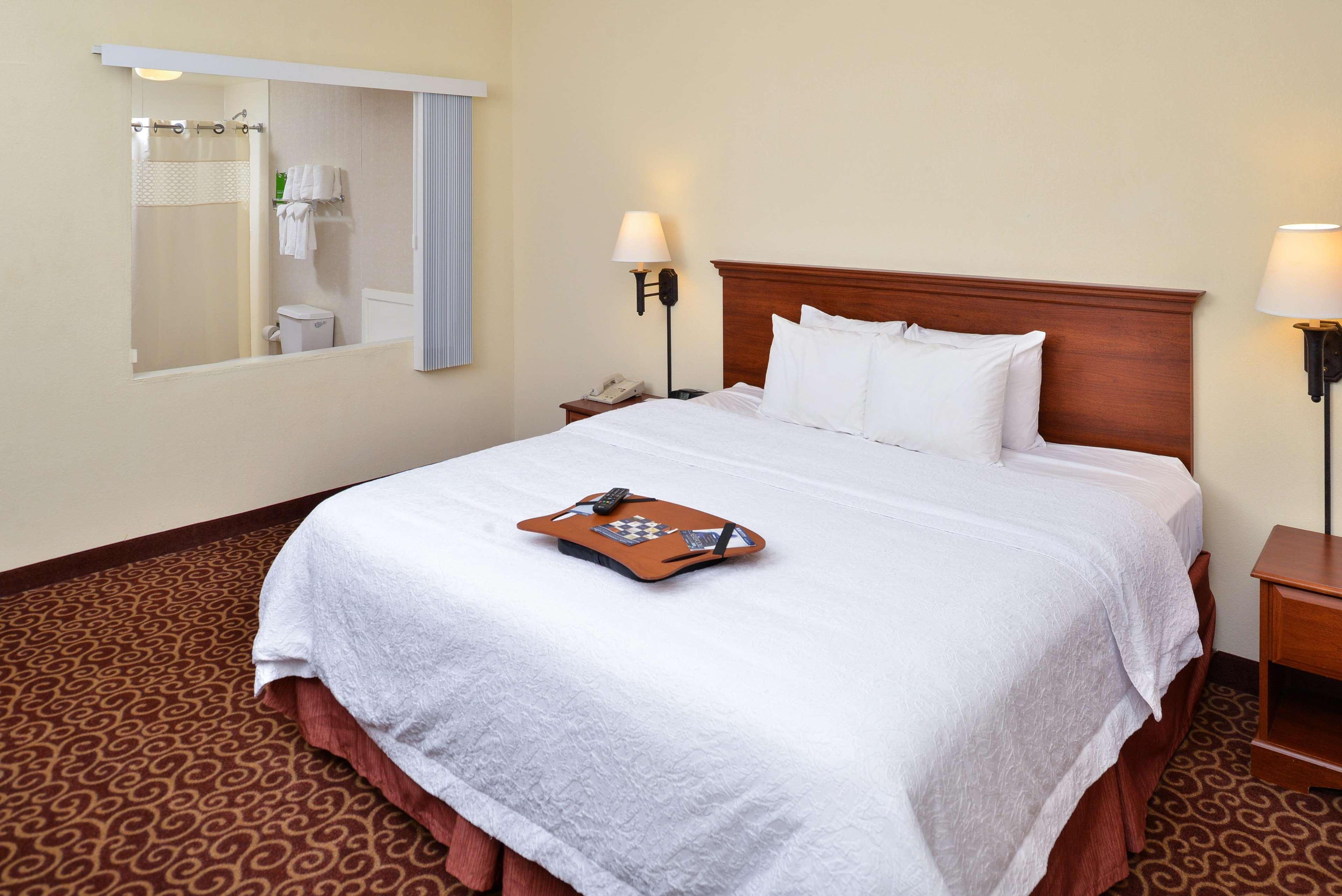 Hampton Inn Eagle Pass Exterior photo