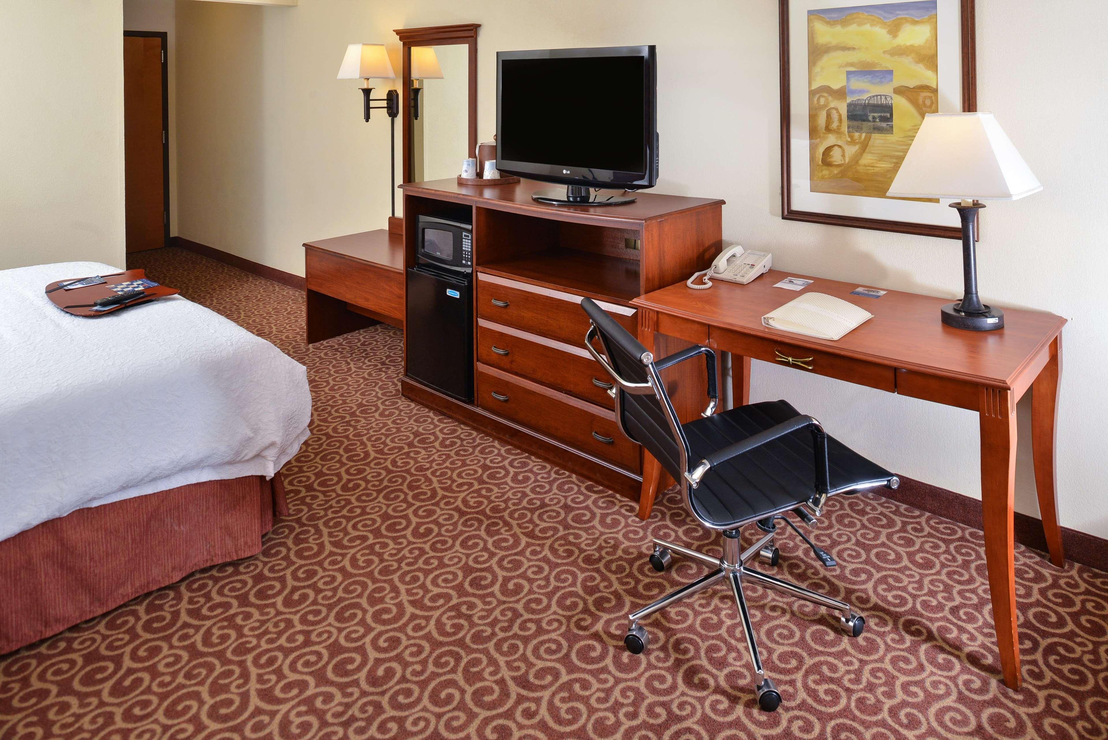 Hampton Inn Eagle Pass Exterior photo